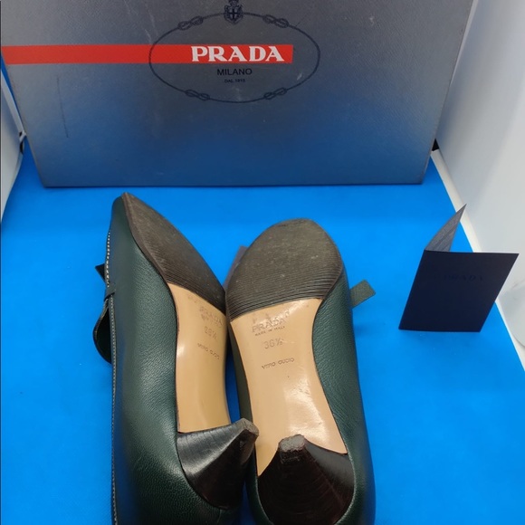 🔥PRADA Green Leather Loafer Women’s shoes size 36 1/2 - Picture 4 of 5